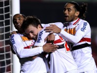 Em jogo com gols de atacantes, Rogério Ceni  elege novo zagueiro tricolor como craque 